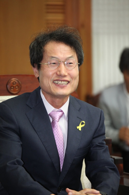 2014.06.19_조희연 서울교육감 당선인 예방 (2)